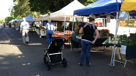 Modesto farmers market - The Modesto market is more important than ever, she said, because “we do a lot of the Bay Area farmers market, and most of them are closed.”. Additionally, J&J Ramos has a stand on Geer Road ...